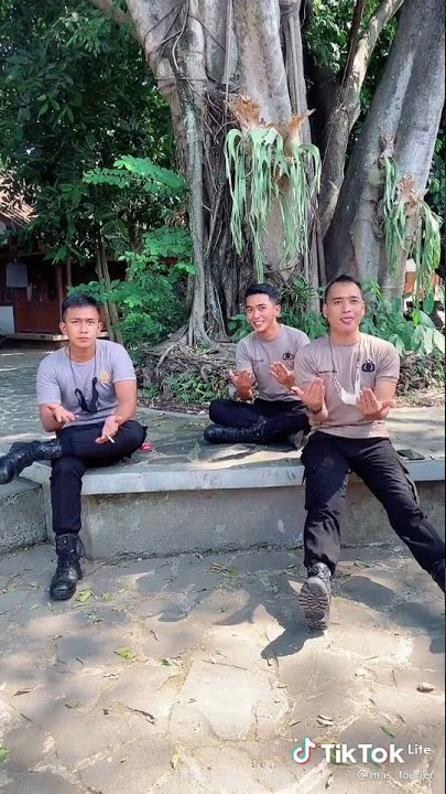 Tiktok Dj Kalo ngana rindu coba dengar ni lagu versi pak polisi, saat beli jajan temen lu be like..