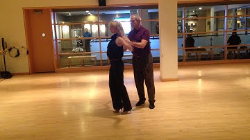 Swing- continuous tuck