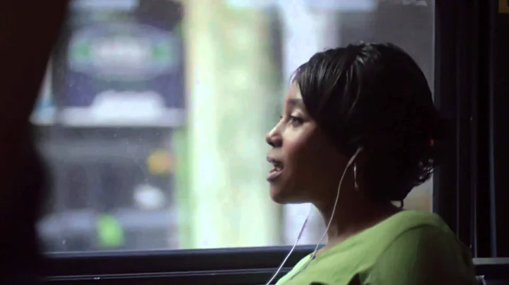 What Are They Listening To? iPhone 5 - Music Every Day‬ ‪Parody‬