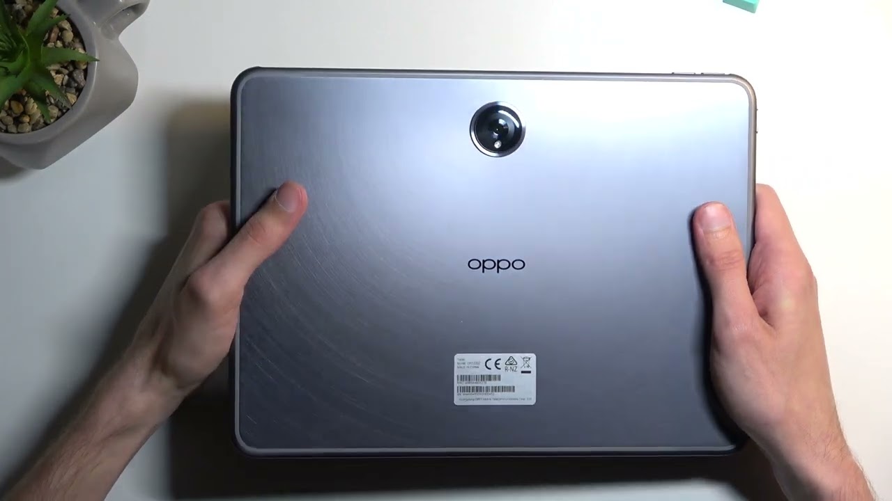 Insider shows what the OPPO Pad 2 tablet will look like with stylus and  branded keyboard case
