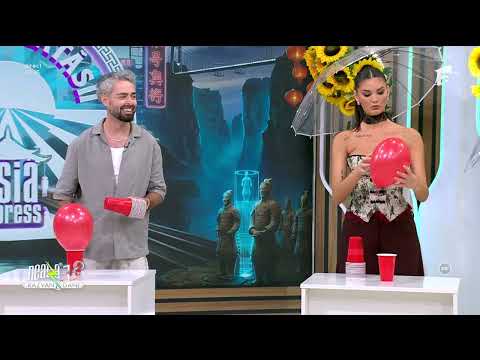 Probă de îndemânare pentru matinali! Cine a reușit să facă cel mai înalt turnul de pahare pe balon