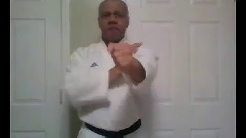 HOW TO DO A SLAP BLOCK AND VERTICAL PUNCH