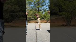 Lil Woody Showed The New Generation REAL Prison Workouts… They Wasn’t Ready 😳💪