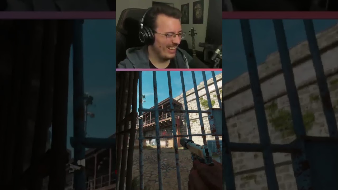 Je suis enfermé par erreur avec un prisonnier !?