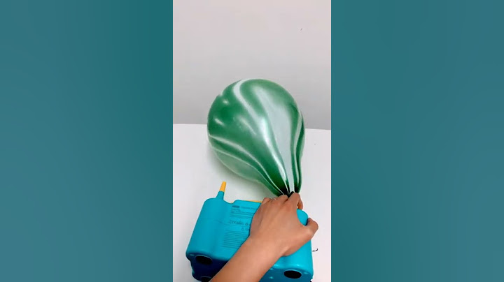 BIG GREEN POP! #shorts #satisfying #popping #balloon