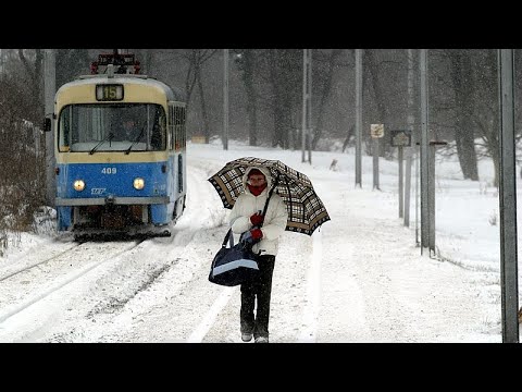 After unusually warm start to season, snow brings traffic jams to parts of Croatia and Austria