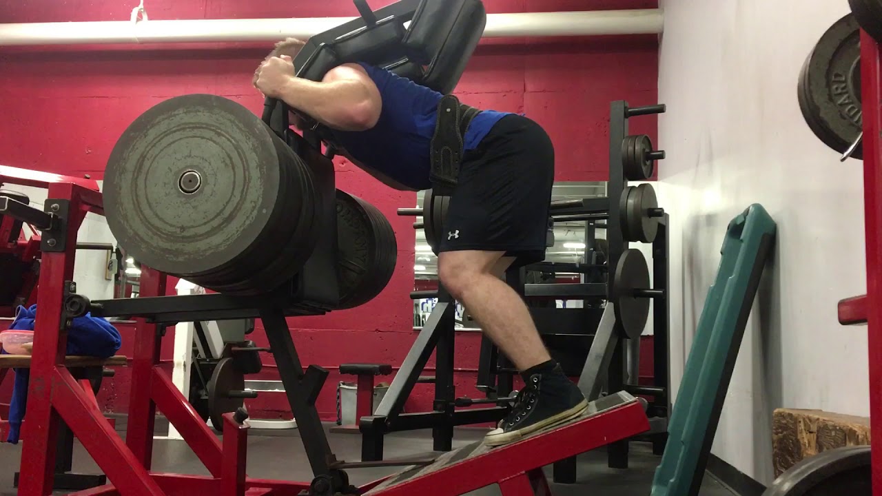 Maxing Out the Power Squat Machine - YouTube.