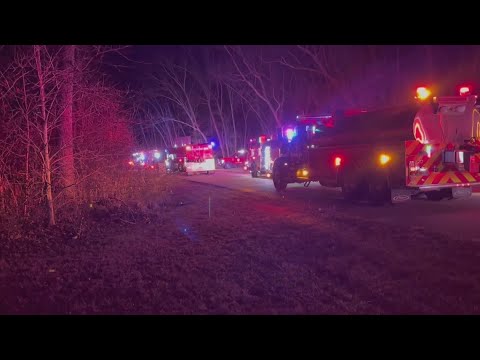 Family of 10 escapes house fire unharmed in Smith County - YouTube