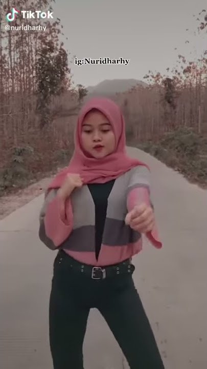 Story wa tik tok slowmo | goyang nya bikin nagih