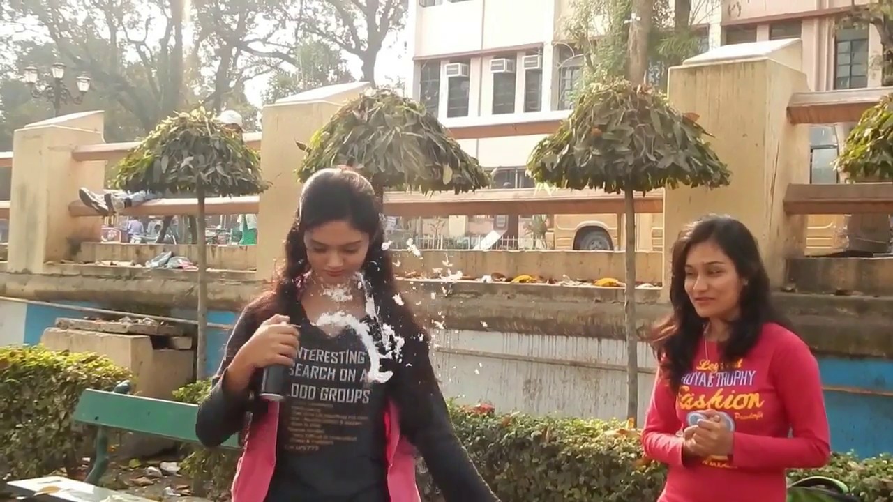 Fake Deodorant (Snow Spray) Prank | Prank Gone Wrong | CHHOD Na Yaar
