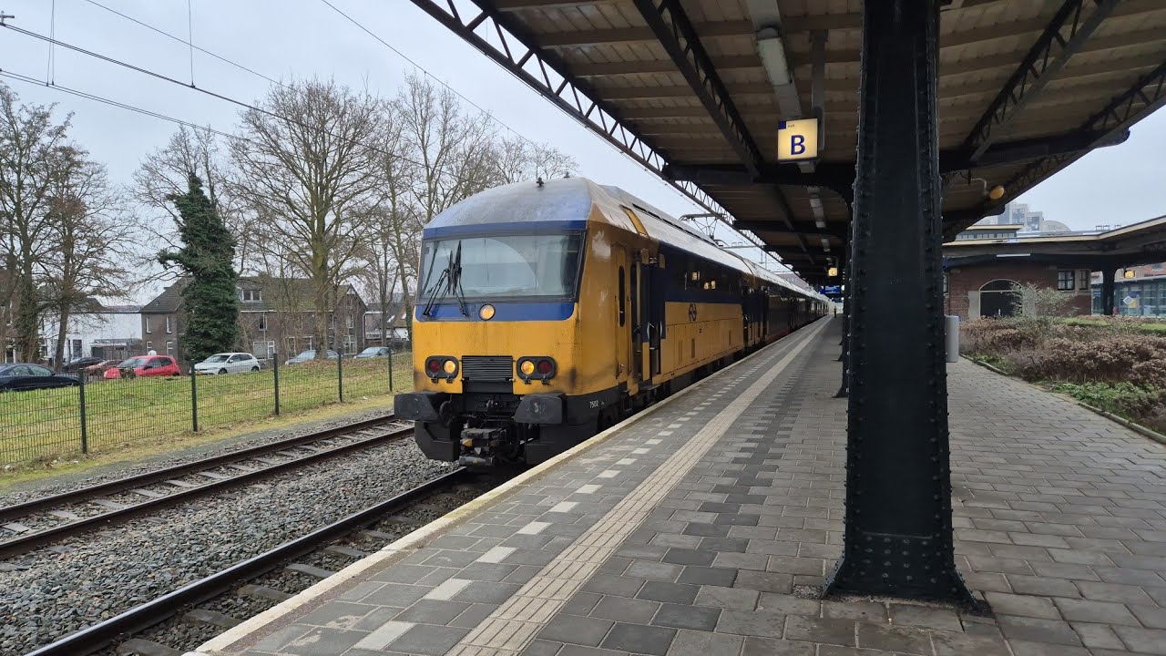 Departure NS DDZ 7502 & 7510 from Deventer