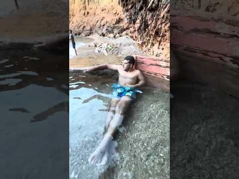 حمام الشعابي الطبيعي ماء ساخن يخرج من الجبل النساء مع 8صباحا الرجال 2مساءا