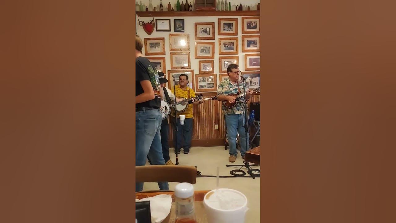 Foggy mountain breakdown at Marsh Landings #livemusic #banjo #banjomusic #music #banjos #banjosongs Foggy mountain breakdown at Marsh Landings #livemusic #banjo #banjomusic #music #banjos #banjosongs