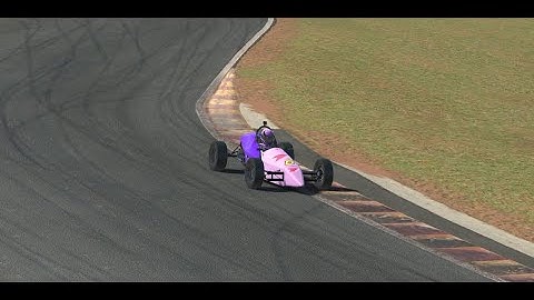 iRacing at Oran Park Raceway in the Formula Vee