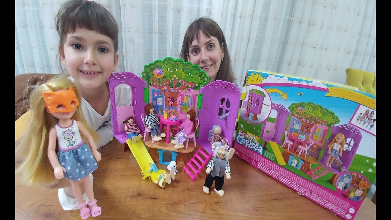 barbie chelsea oyun parkli agac evi kaydirak ve salincakli toys unboxing youtube