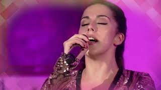 Video thumbnail of "Sara Correia  - Maria Lisboa"