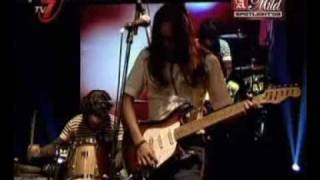 Download Lagu Naif - Dia adalah pusaka    (live@AMild) MP3 Download Lagu Naif - Dia adalah pusaka    (live@AMild) MP3