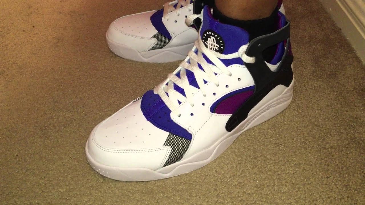 nike air flight huarache og bold berry