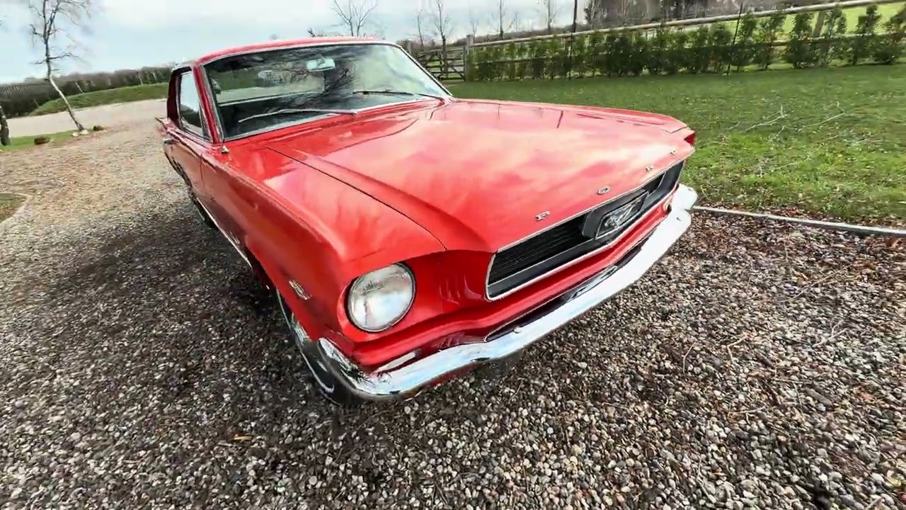 Mustang V8 1966 года, автоматическая коробка передач.