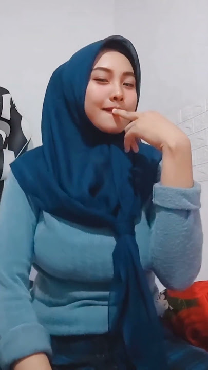 emut jari Ella rochmi thalia