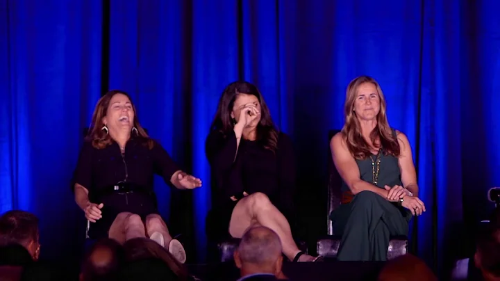 Chastain, Foudy, and Hamm Share a Laugh on stage