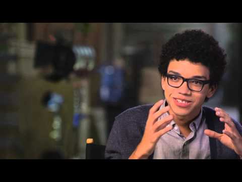 Paper Towns: Justice Smith "Radar" Behind the Scenes Movie ...