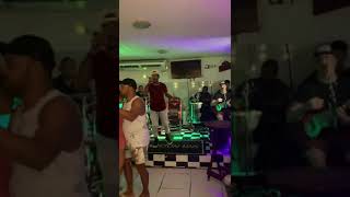 É Natural ao vivo ferrugem cover