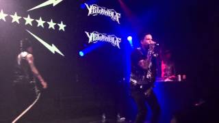 Yelawolf - Push Em Live in Frankfurt 15.11.2015 (Video by Matthew Kong)