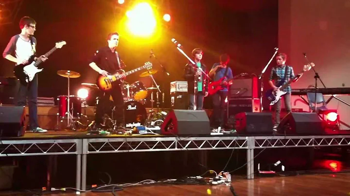 The Black Letters (performs Seven Nation Army) - H...