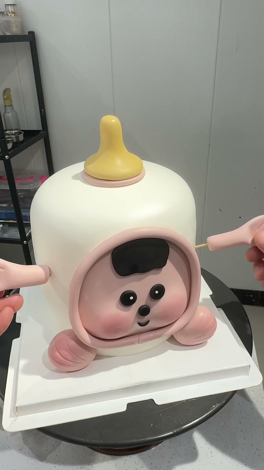 Lead classmates to make fondant cartoon cakes ins cakes I am a cake maker cake making desserts