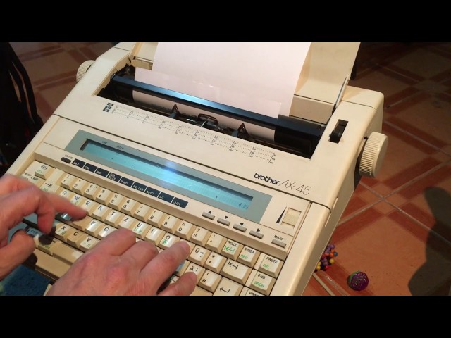 Máquina de escribir Brother. - YouTube