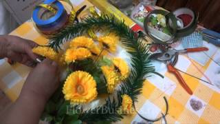 Траурный ритуальный венок своими руками(http://Flowerindustry.ru - сайт о цветочном бизнесе. Траурный ритуальный венок своими руками (используются искусственн..., 2012-04-02T11:17:19.000Z)