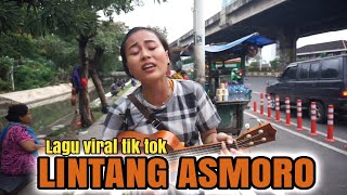 Wulan pengamen keluarkan skil ukulele dengan suara merdunya lagu Jawa lintang Asmoro