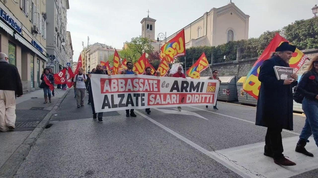 Primo maggio a Trieste: lo spezzone sociale di Usb e anarchici - YouTube