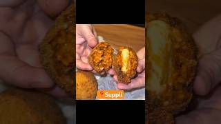 Roman street food: Suppli 🇮🇹 Supporting Feeding America ❤️ #italianfood #rome