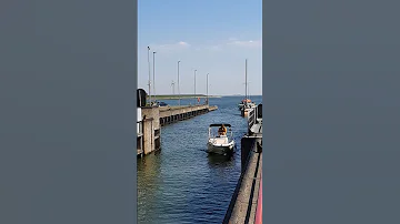 ??? Vlissingen Netherlands ???? Sluicebox @TravelwithHugoF  #boatlock #sluicebox #sluice #sluis