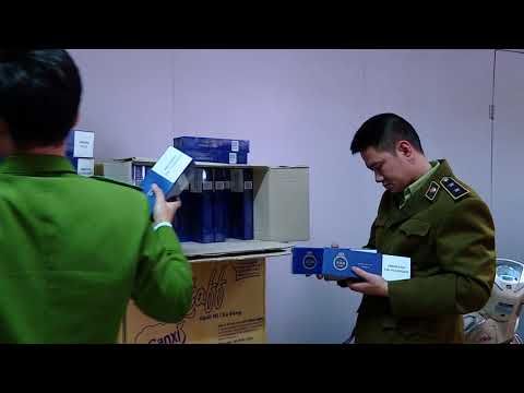 Video Quản lý thị trường Hà Nội thu giữ 700 cây thuốc lá... - youtube