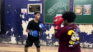 Jiyan Vs Yuvraj || Club Sparring || R BOXING CLUB 