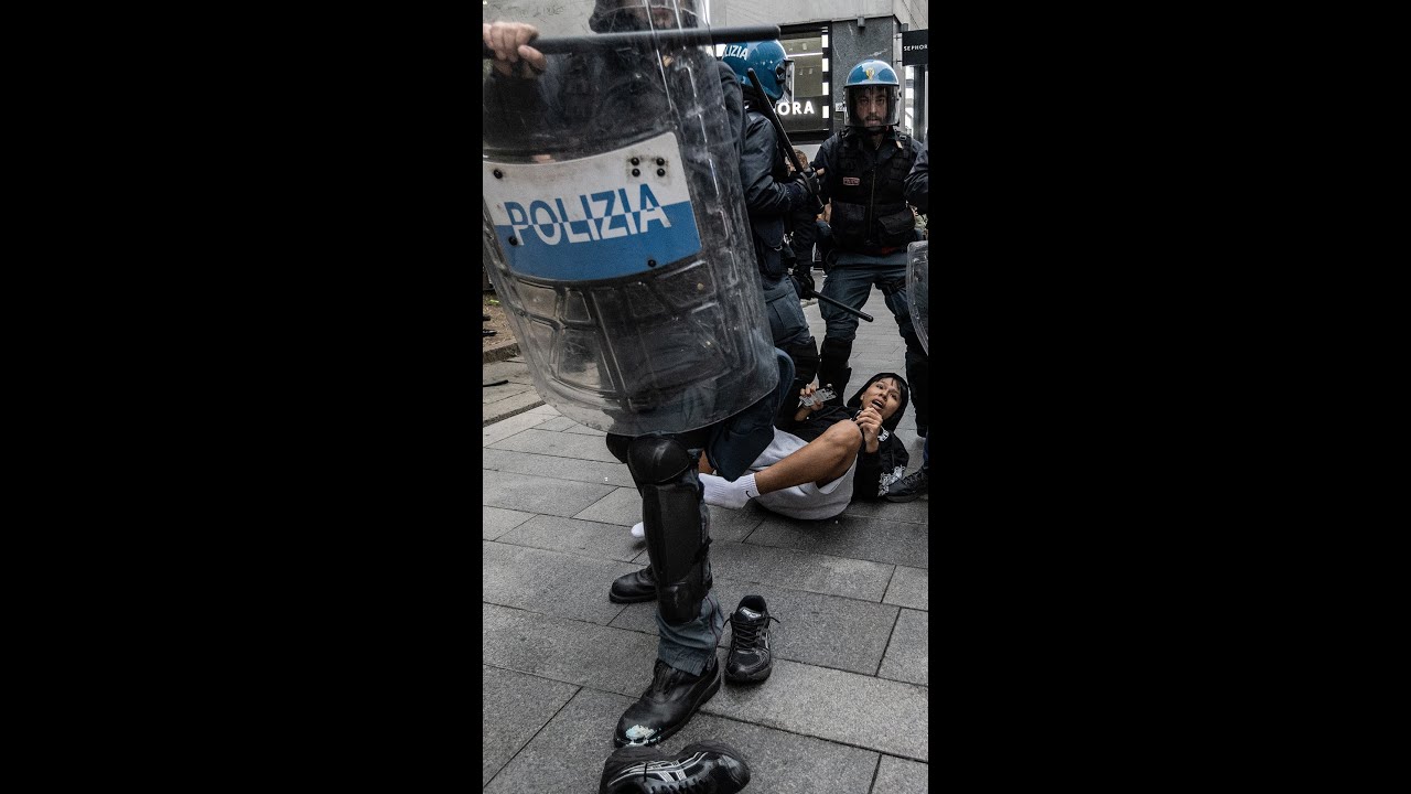 Italian police clash with protesters over cost of living Italian police clash with protesters over cost of living