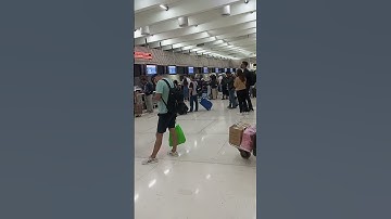 suasana di terminal 1 bandara Soekarno-Hatta