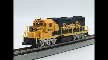 Life Like N Scale Santa Fe GP38 Demo