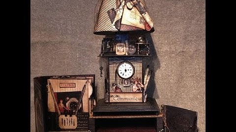 G 45 Communique clock Lamp With a configuration box Inside