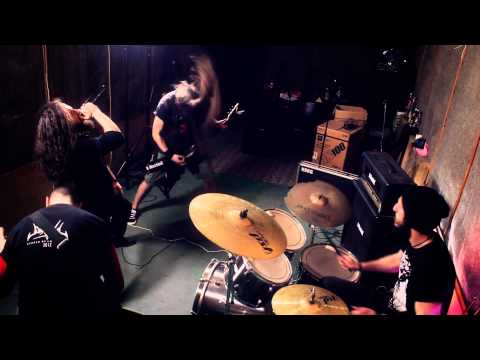 X-MachinE -  Into The Pit [official promo 2014]