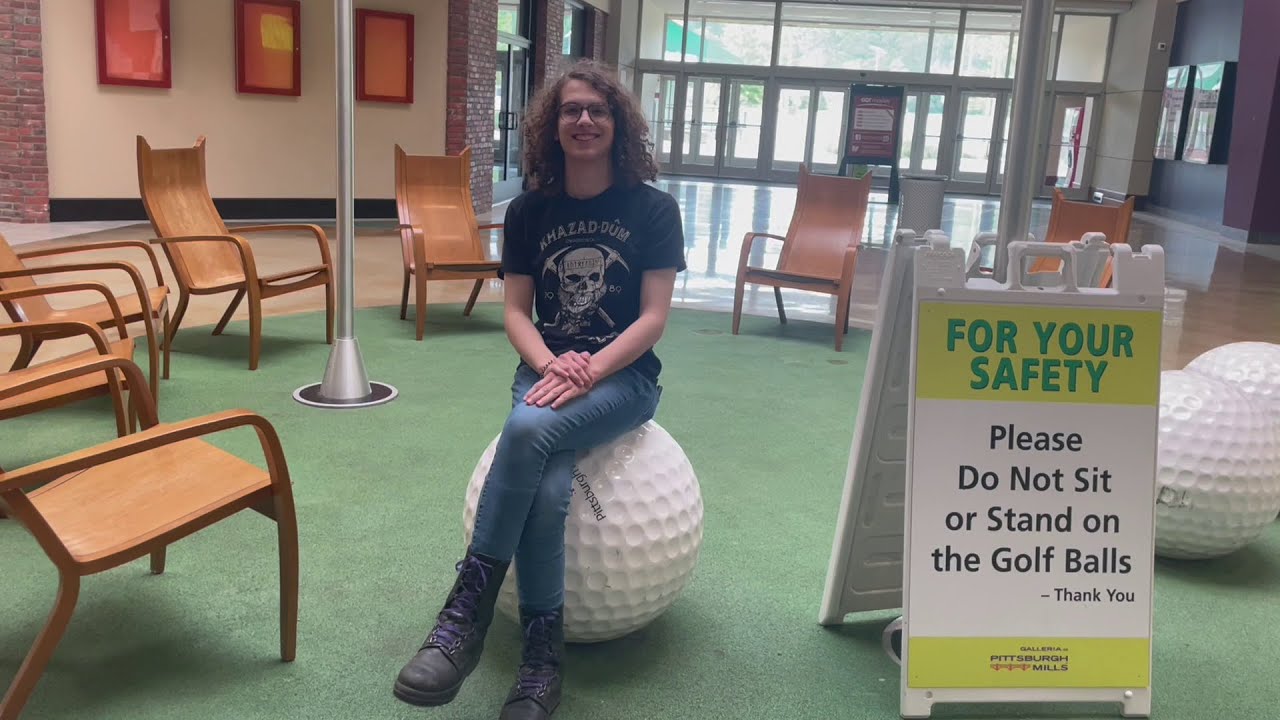 Polyamorous Mall Walkers 2 (Pittsburgh Mills, Tarentum, Pennsylvania)