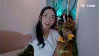 Think A Belle - Melodi Cinta
