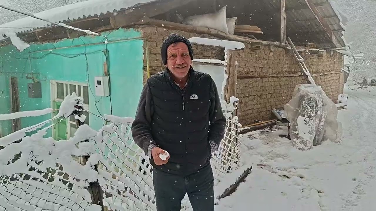 Şövqi qar yağmağına sevinir