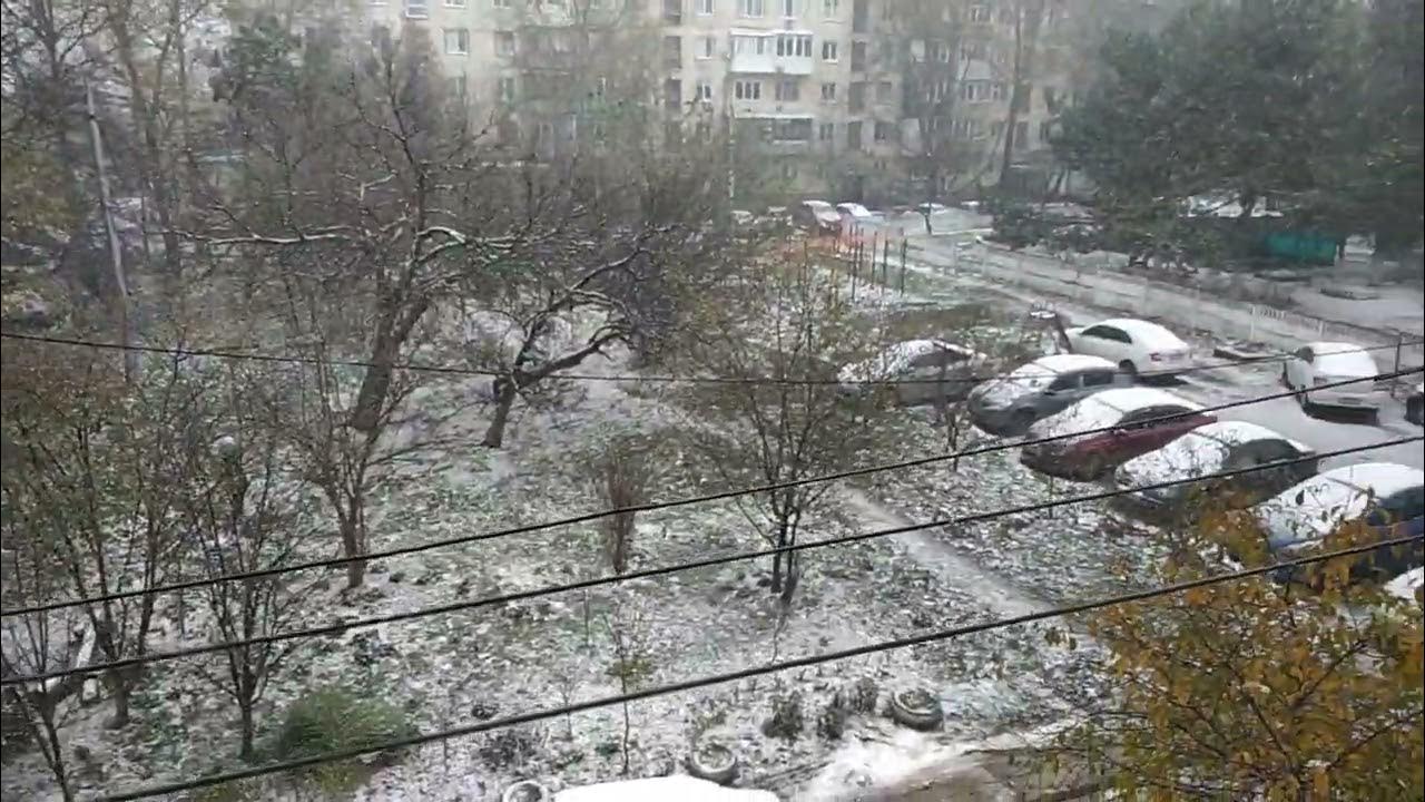 У нас пошел снег !!! - YouTube