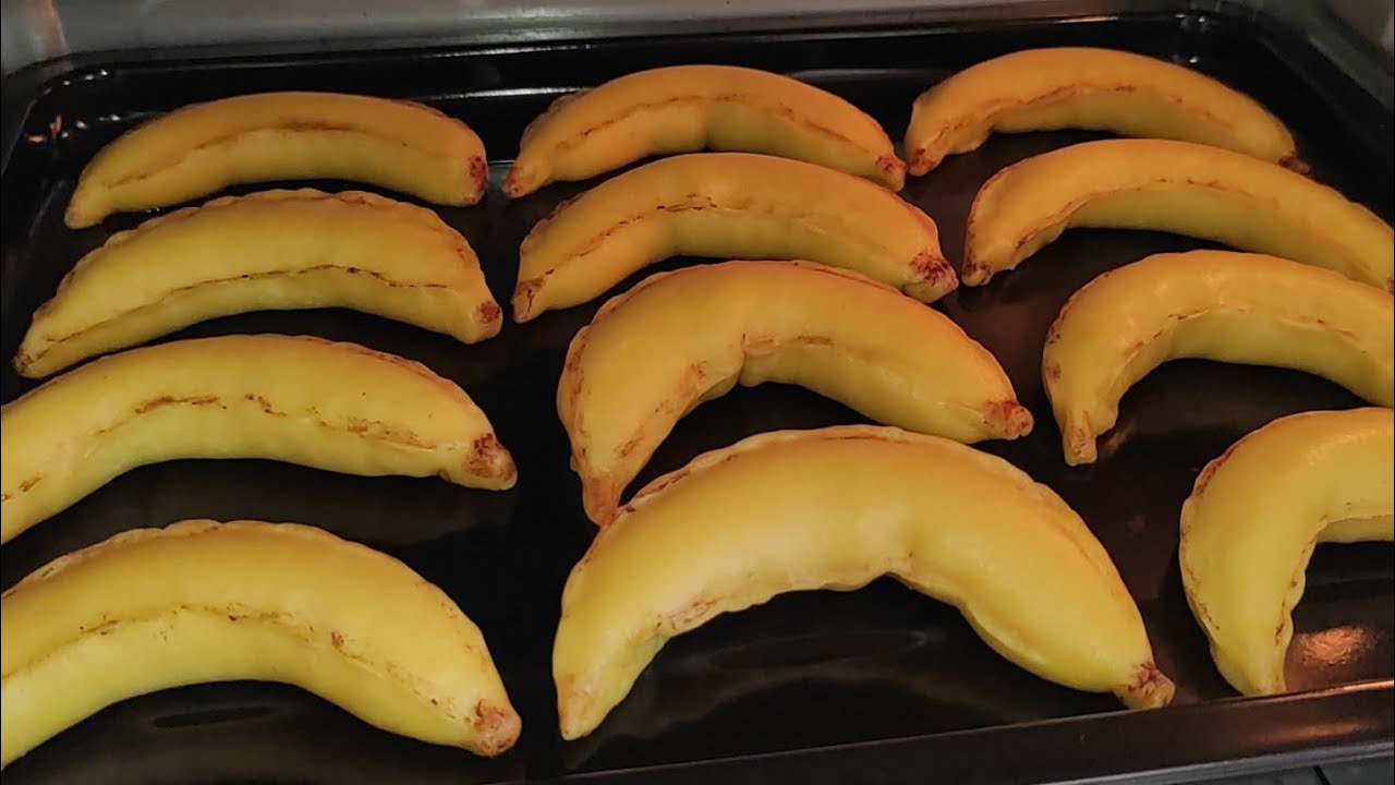 Бананы с печенью. Печенье бананы с творожной начинкой. Печенье бананчик. Банан тает.
