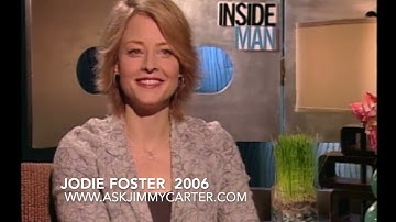 Jodie Foster talking with Jimmy Carter about the film Inside Man 2006