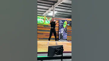 She Is Only Able To Use One Arm Emilycairnsfit Shorts 